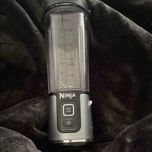 Ninja Portable Blender in Black
